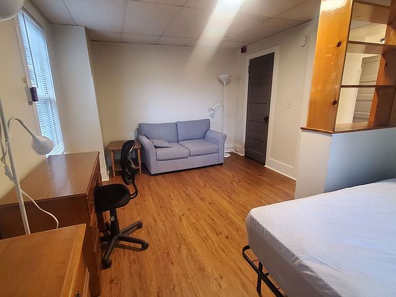 3rd image of 527 E Buffalo St APT 7