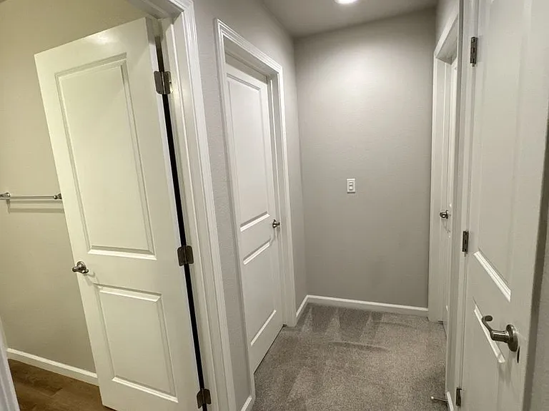 414 S Summit St #101-104 — Photo 15