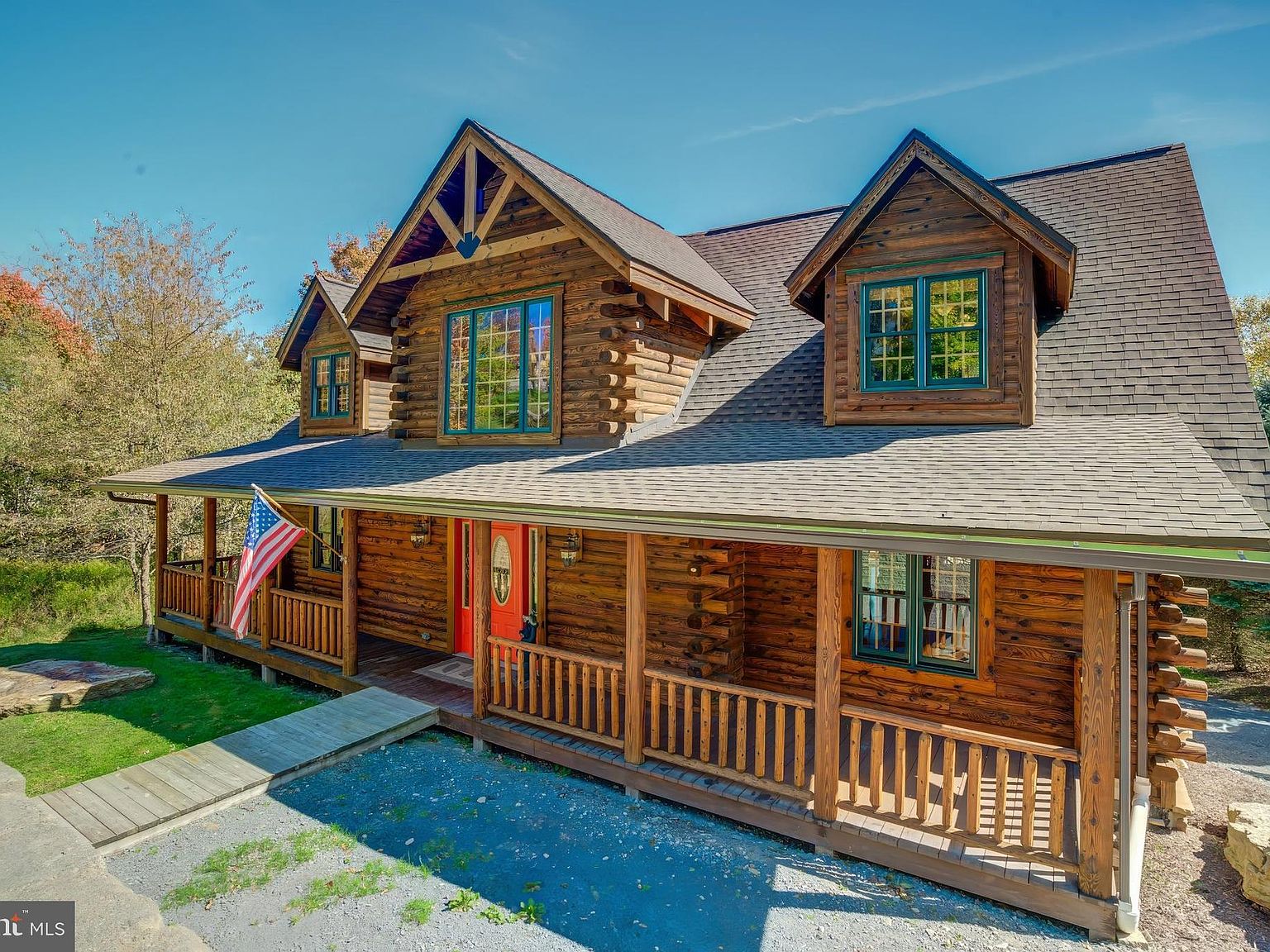 Custom Log Cabin - Highline Contruction