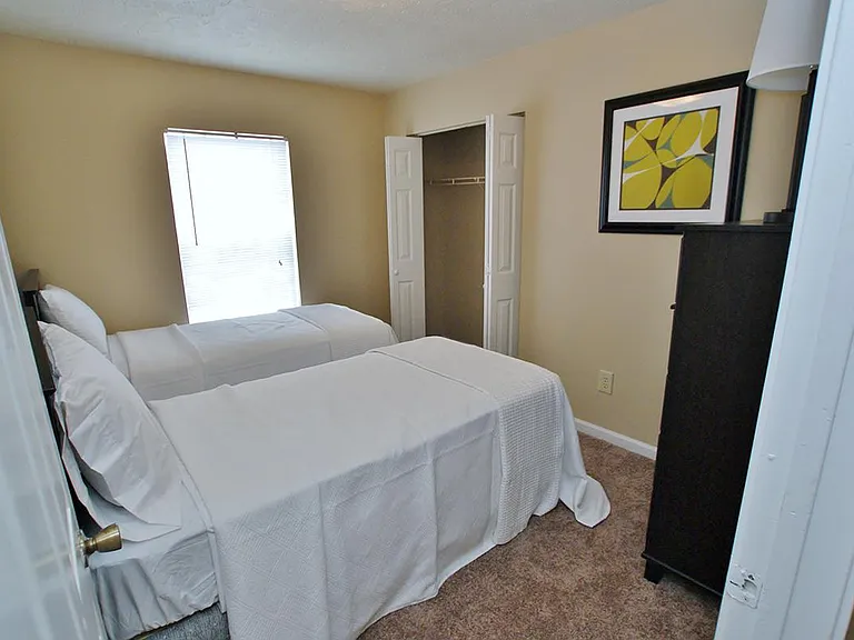 Green Meadow Apartments — Photo 43