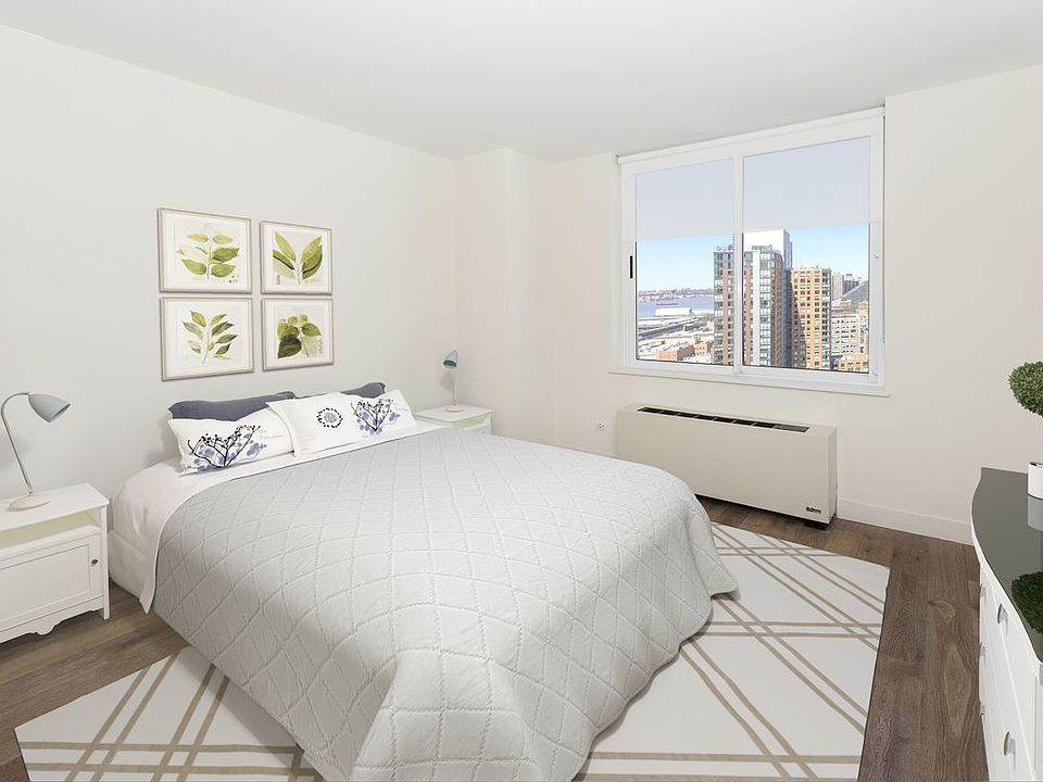 1st image of 560 W 43rd St APT 26C