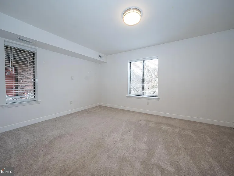 504 Mountainview Dr — Photo 22