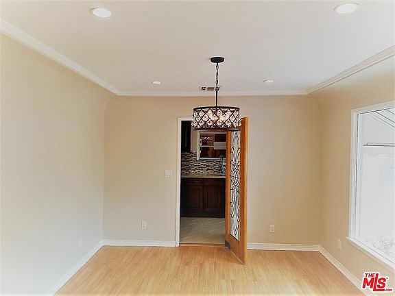 4th image of 8300 Park Cir