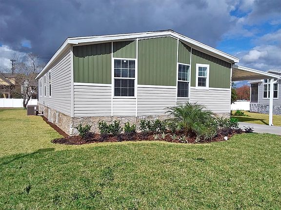 4th image of 3944 Breakwater Dr #113