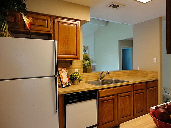 Recipe for success: Open planned kitchen.