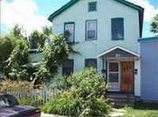 211 N Perry St, Johnstown, NY 12095