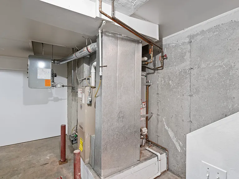 6810 Gold Kings Cir #B — Photo 14