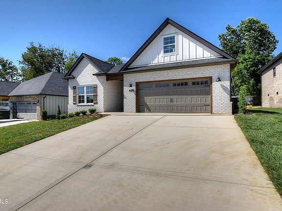 2nd image of 774 Hunts Terrace Dr