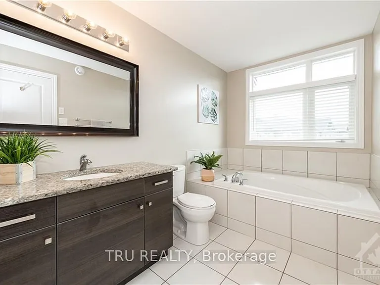 347 Ardmore St — Photo 18
