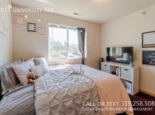 9015 University Ave, Cedar Falls, IA 50613