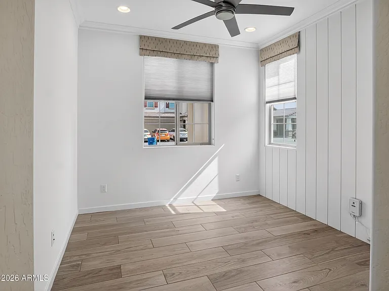 2141 E Flamingo Way — Photo 14