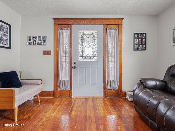 4th image of 1467 Texas Ave