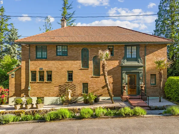 2844 SW Hillsboro St, Portland, OR 97239