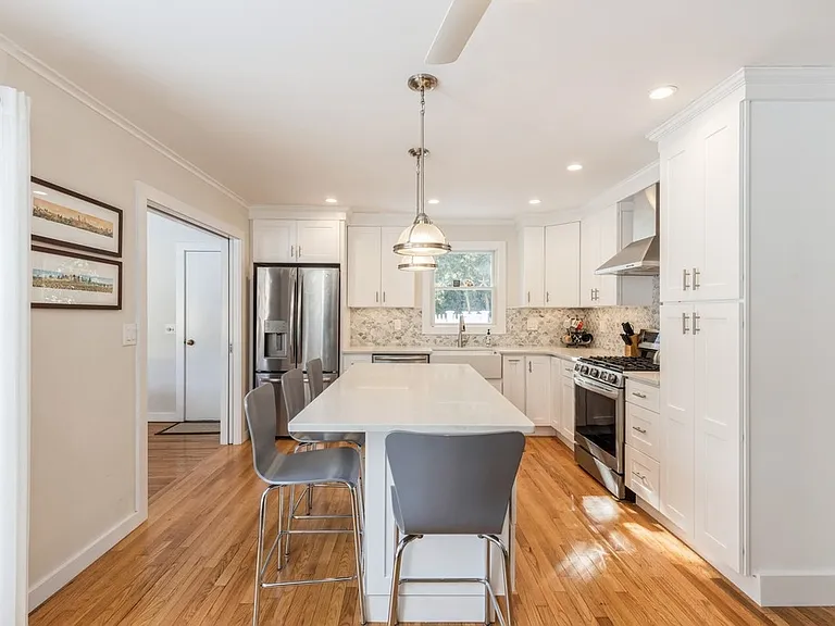 24 Woodland Ave — Photo 6