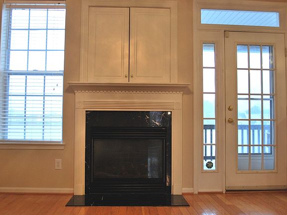 3rd image of 5408 Summer Cres #G-3