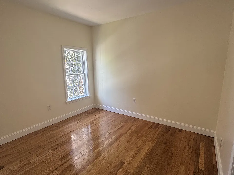 114 Prospect St #2