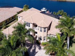 909 W Cape Estates Cir, Cape Coral, FL 33993
