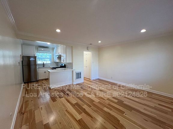 3rd image of 2125 W 157th St APT 2