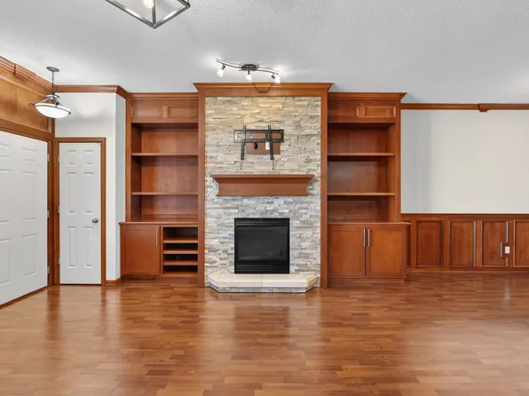 5484 Longview Ct Unit 6, Johnston, IA 50131