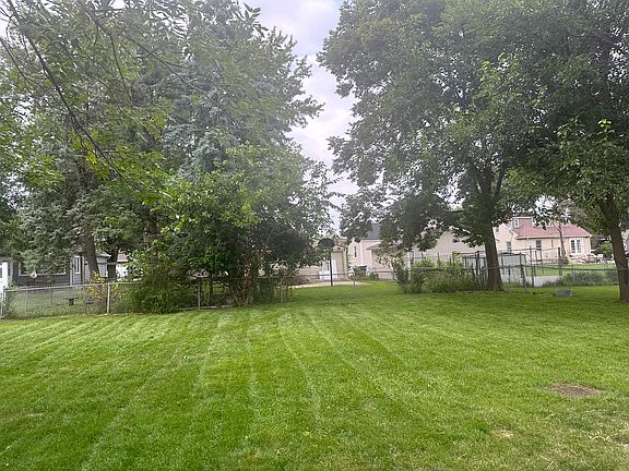 4th image of 7105 Oliver Smith Dr