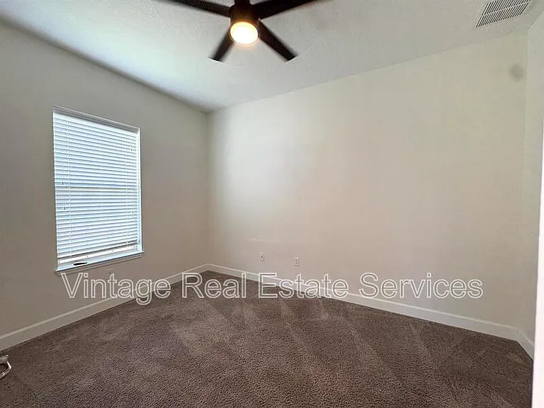 4645 Butler National Dr — Photo 5