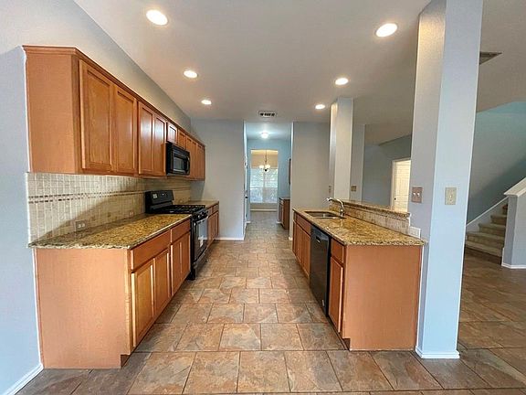 5th image of 9432 Castle Pines Dr