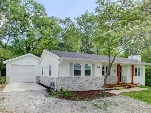 81 S St, Lees Summit, MO 64086
