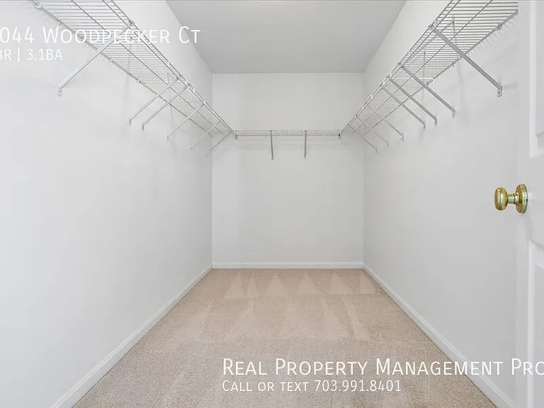 9044 Woodpecker Ct — Photo 18