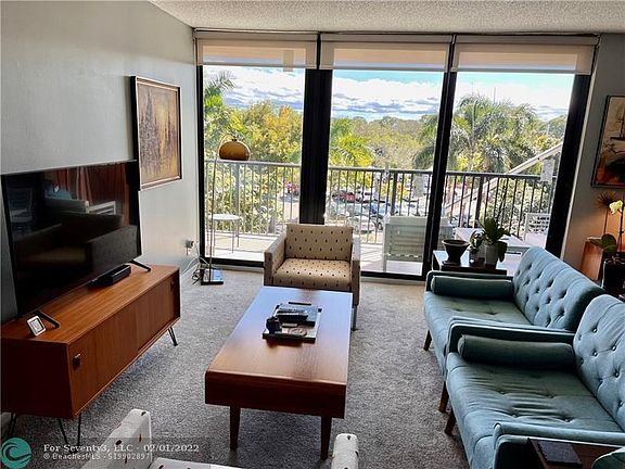 4th image of 1301 River Reach Dr APT 412
