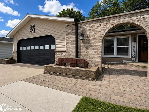 3rd image of 2714 Avenue A
