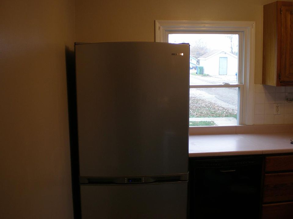 1st image of 195 23rd St NW