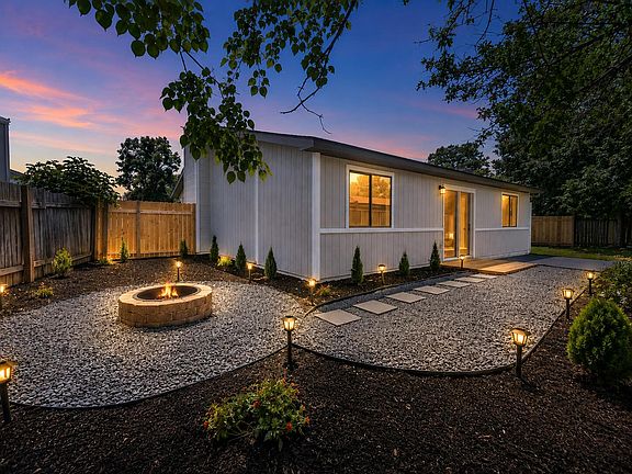 4th image of 1837 Sundancer Ln