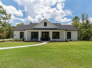 2210 E Celina St, Inverness, FL 34453