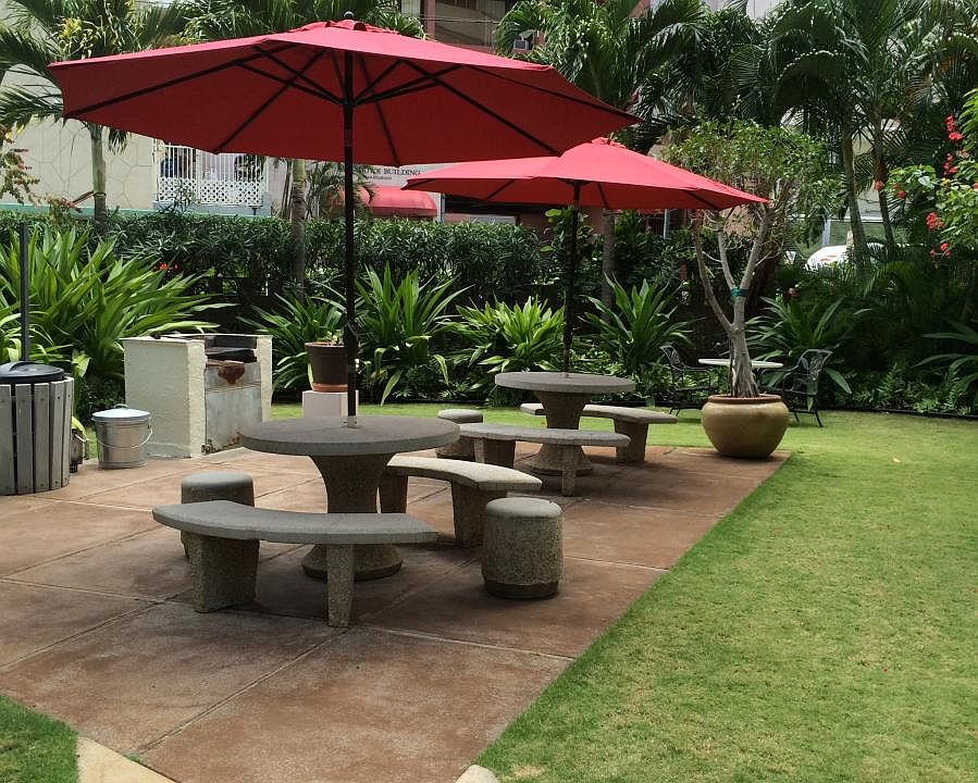 BBQ area -left side