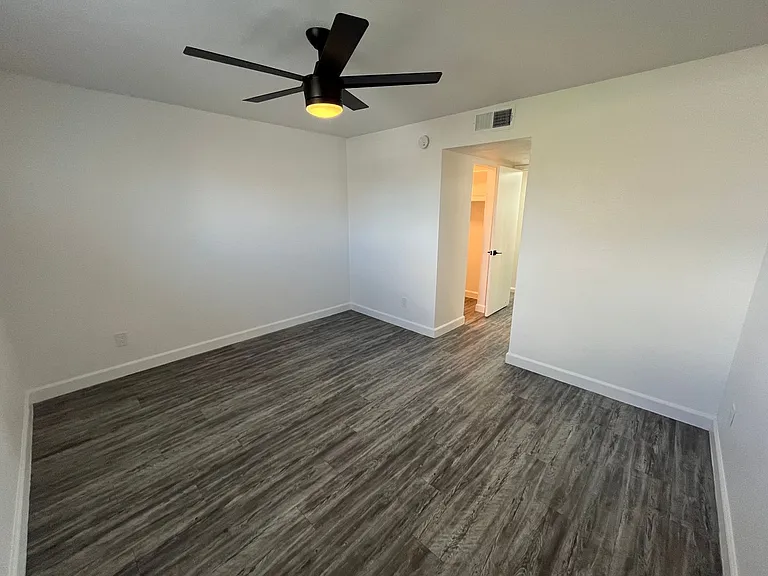 The Brentwood — Photo 65