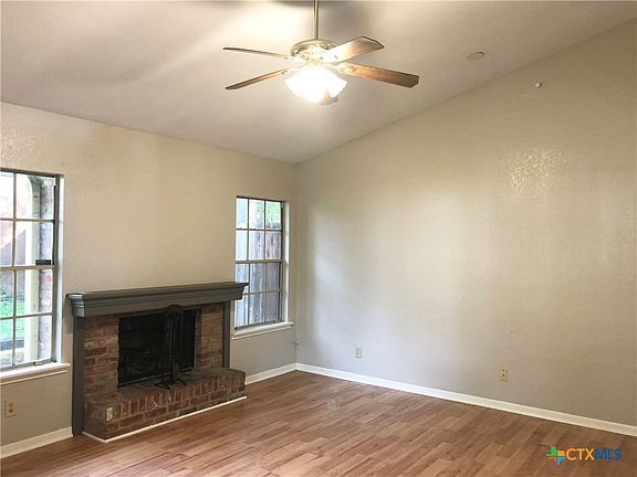 2nd image of 615 Burleson St #4