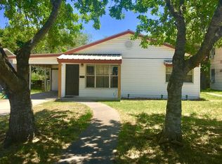208 S Filmore St, Beeville, TX 78102