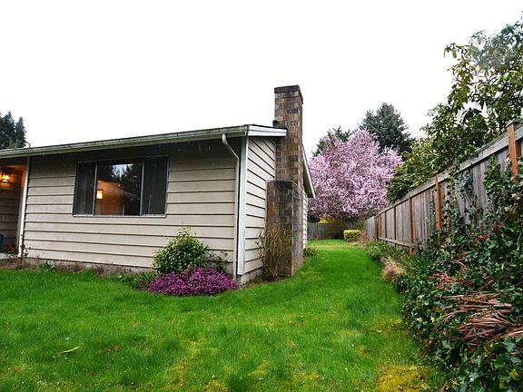 2nd image of 4723 188th St SW