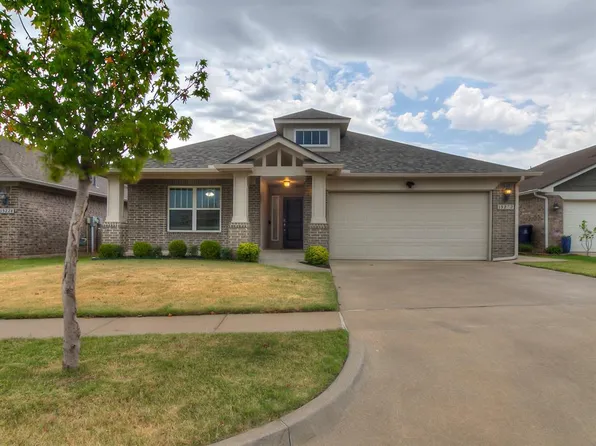 13232 SW 3rd St, Yukon, OK 73099