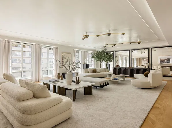 16 5th Ave #7, New York, NY 10011