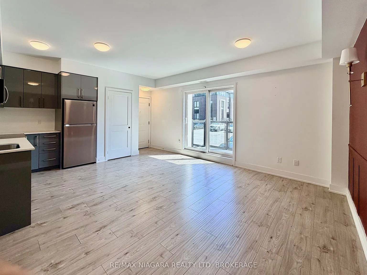 2 bed, $2,150 — Photo 3