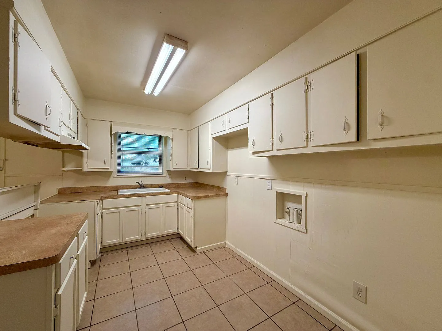 Single Family Home — Photo 2