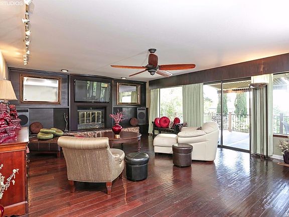 2nd image of 11080 Tanglewood Dr