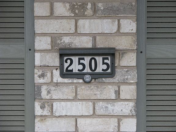 2nd image of 2505 Valley Forge Ave #B