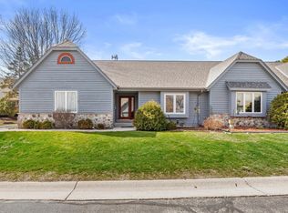 308 King William COURT SOUTH South, Waukesha, WI