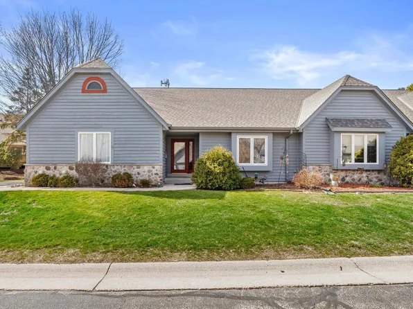 308 King William COURT SOUTH South, Waukesha, WI 53186