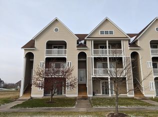 2128 Sherwood Ave, Holland, MI 49423