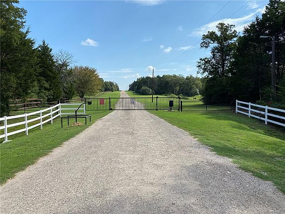 2nd image of 1154 Private Road 7039