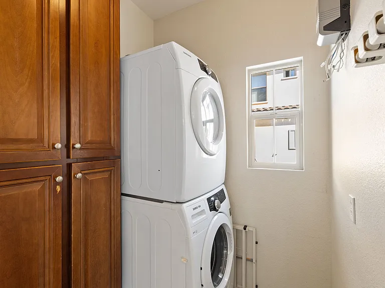 2281 Huntington Point Rd #139 — Photo 9