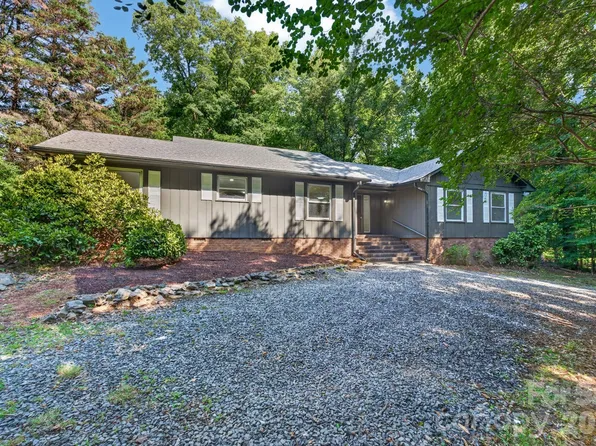 4531 Belhaven Forest Dr, Gastonia, NC 28056